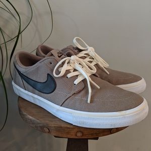 Nike Men's Portmore ll Solar Canvas 9.5